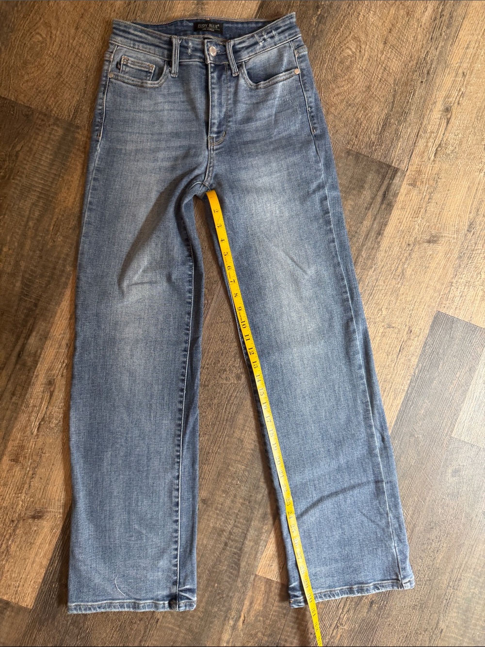 Judy Blue Light Wash Straight-Leg Jeans 3/26
